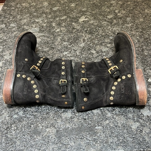 UGG Sz 9 Fabrizia Stud Boots Black Suede Goldtone Grommets Side Zip - Picture 3 of 11